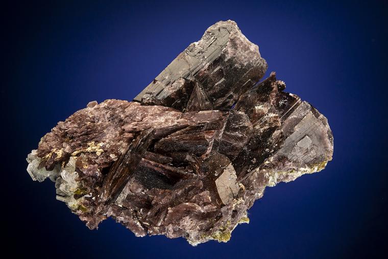 AXINITE-(Fe)